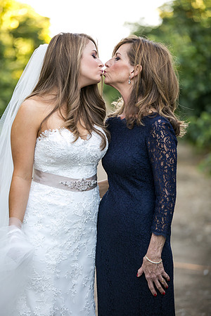 Beautiful wedding at Wiens Family Cellars Temecula Winery - Sarah & Shawn