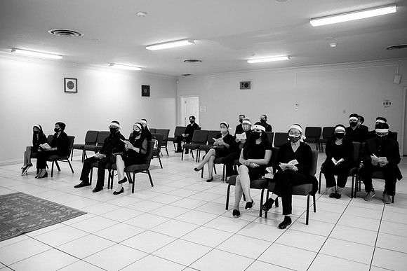 Hien's Mom Funeral-B&W (334)