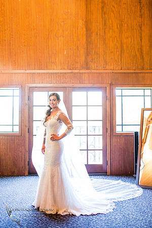Photographer in Temecula Winery, Longshadow Ranch Wedding, Parris and Derek