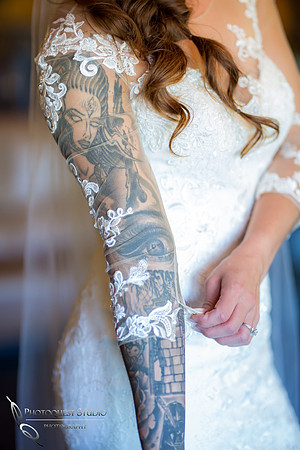 Bride with beautiful tattoo