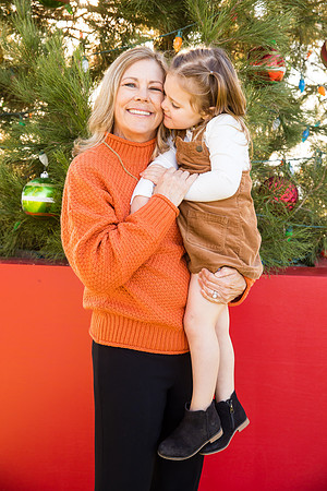 Family Photo in Dana Point by Wedding Photographer in Temecula, Fallbrook, Parris & Derek-183