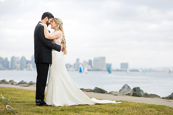 Temecula-Photographer,-Wedding-in-San-Diego,-Angela-&-Ivan--(332)