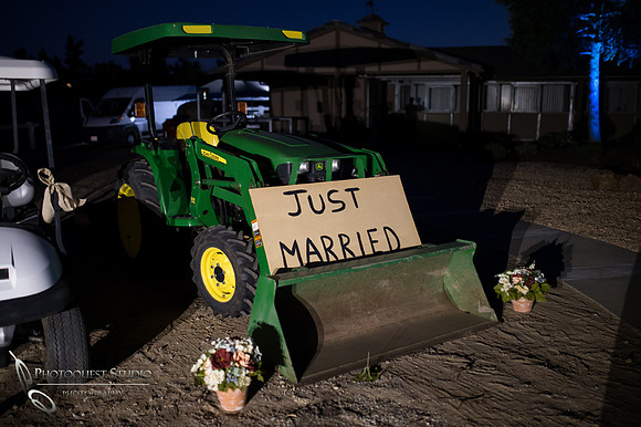 Temecula-Wedding-Photographer at backyard wedding