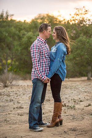 Southern California Engagement with nature in fall Photos in Fallbrook, San Diego by Temecula Winery Wedding Photographer, Sarah & Shawn
