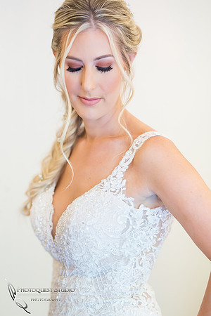 Beautiful Bride at Lake Oak Meadows wedding by photoquest studio, Temecula wedding photographer