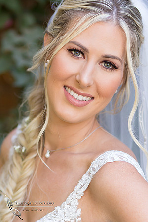 Beautiful face, beautiful Bride