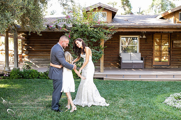 Wedding photo at Lake Oak Meadows, Temecula Winery by Photographer of Photoquest Studio