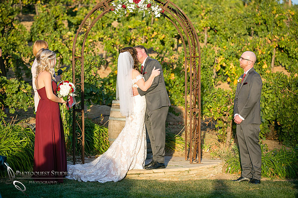 Engagement,-Wedding-Photographer-in-Temecula,-Wedding-Photo-at-Europa-Village-Winery-(26)