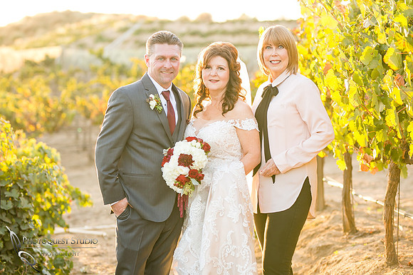 Engagement,-Wedding-Photographer-in-Temecula,-Wedding-Photo-at-Europa-Village-Winery-(27)