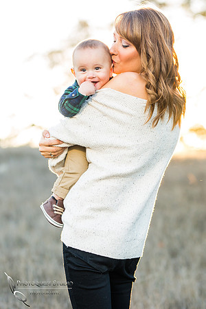 Family-Photo-by-Temecula,-Murrieta,-Menifee-Wedding-Photographer-71