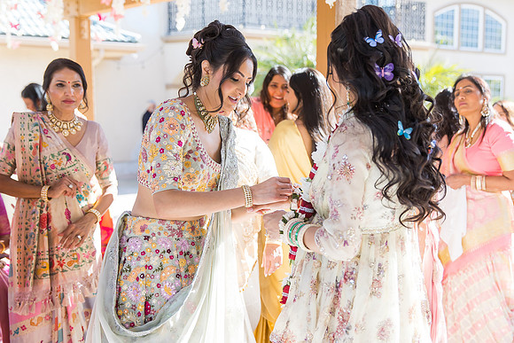 beautiful indian family little butterfly babyshower pooja parth-238