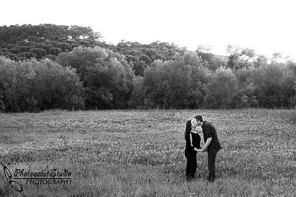 Beautiful Outdoor Engagement photos with Natural Light  by Wedding Photographer in Temecula
