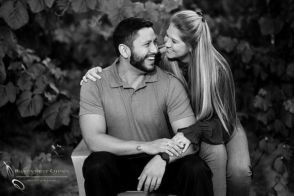 Winery-Engagement-Photo-by-Temecula-Wedding-Photographer