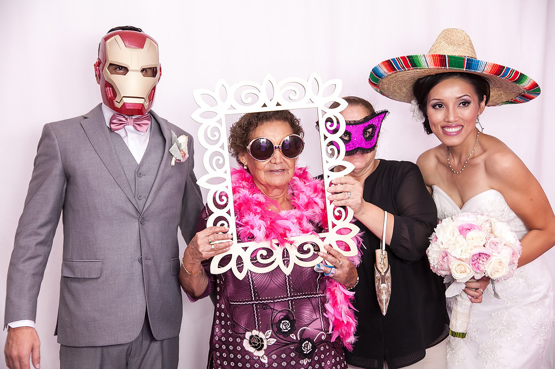 Temecula wedding photographer, Riverside Wedding Photographer, Crestmore Manor Wedding, Paracel Seafood Wedding, Phuong & Martin