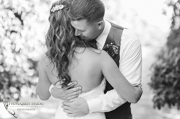 sweet love, Wedding Photo at Temecula Winery, Wiens Family Cellars by Temecula Wedding Photographer