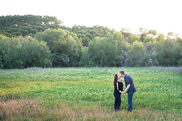 Beautiful Outdoor with Nature Light Engagement photo by Wedding Photographer in Temecula (31)