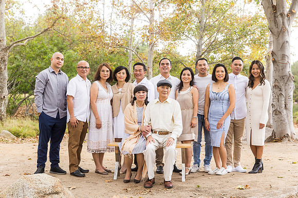 outdoor family photo in irvine by orange county wedding photographer tram bill (32)