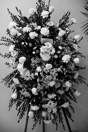 Hien's Mom Funeral-B&W (125)