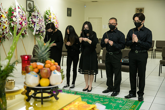 Hien's Mom Funeral-19