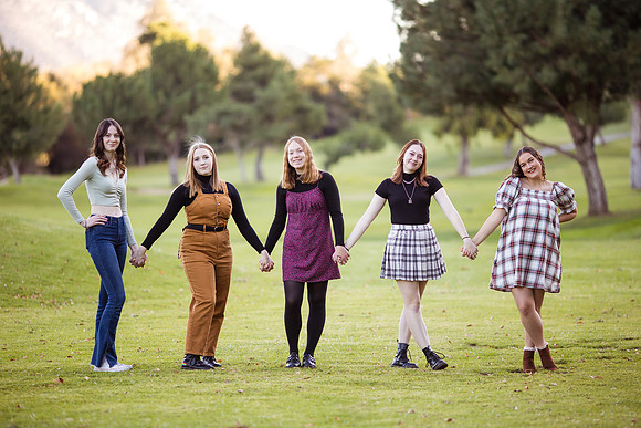 family-photo-in-fallbrook-san-diego-by-orange-county-temecula-photographer-(5)