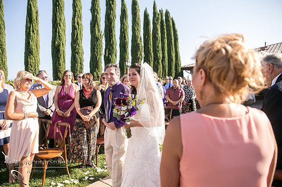 Wedding Photo at Temecula Winery, Wiens Family Cellars by Temecula Wedding Photographer, Amanda and Jonathon