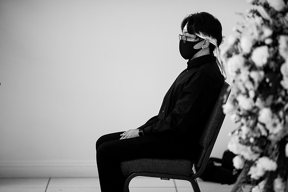 Hien's Mom Funeral-B&W (200)