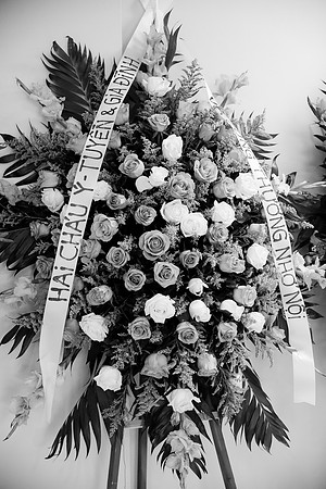 Hien's Mom Funeral-B&W (120)