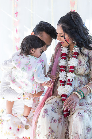 beautiful indian family little butterfly babyshower pooja parth-360