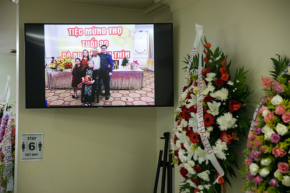 Hien's Mom Funeral-16