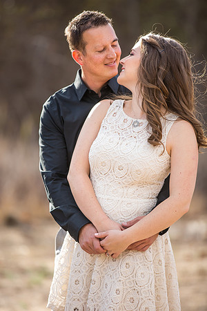 Southern California Engagement with nature in fall Photos in Fallbrook, San Diego by Temecula Winery Wedding Photographer, Sarah & Shawn