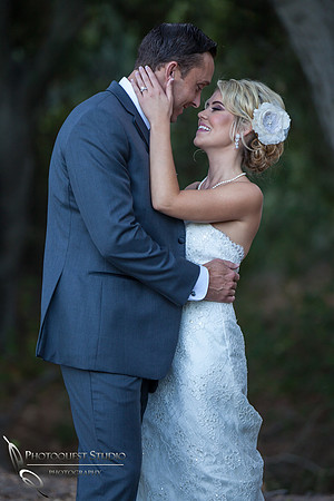Lauren & Brett Wedding at Temecula Creek Inn byTemecula Wedding Photographers of Photoquest Studio.