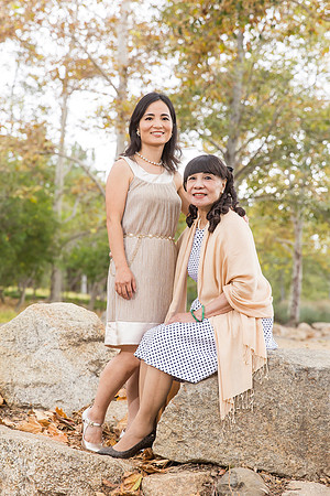 outdoor family photo in irvine by orange county wedding photographer tram bill (175)