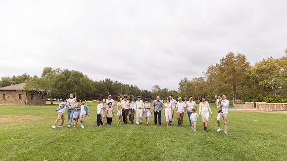outdoor family photo in irvine by orange county wedding photographer tram bill (206)