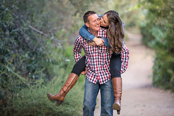 Southern California Engagement with nature in fall Photos in Fallbrook, San Diego by Temecula Winery Wedding Photographer, Sarah & Shawn
