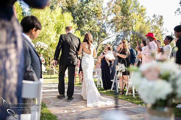 Wedding photo at Lake Oak Meadows, Temecula Winery by Photographer of Photoquest Studio