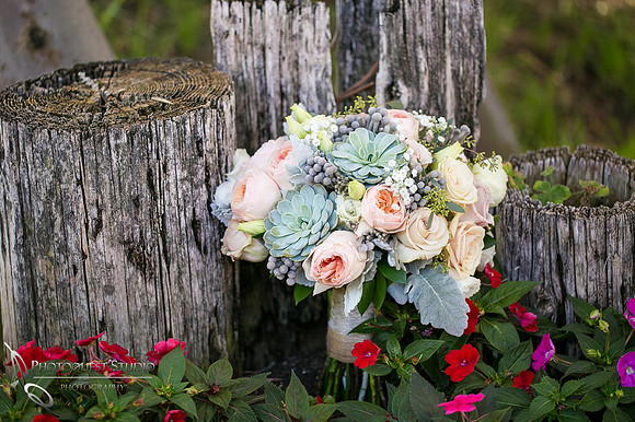 Wedding Bouquet at Temecula Winery by Photographer of Photoquest Studio