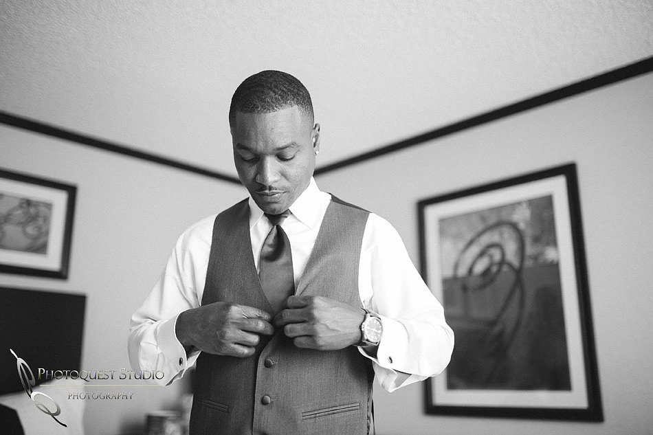 Los Angeles, Temecula  Wedding Photographer at Castaway Burbank, Shauneille & Steve (8)
