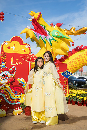 mother and daughter lunar new year viet tet photo orange county los angeles wedding photographer-16