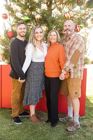 Family Photo in Dana Point by Wedding Photographer in Temecula, Fallbrook, Parris & Derek-163