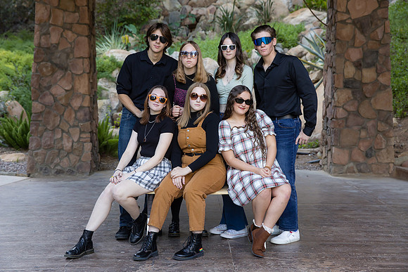 family-photo-in-fallbrook-san-diego-by-orange-county-temecula-photographer-(3)