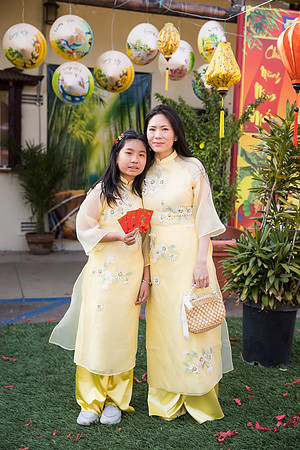 mother and daughter lunar new year viet tet photo orange county los angeles wedding photographer-35