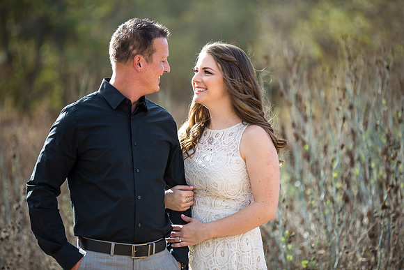 Southern California Engagement with nature in fall Photos in Fallbrook, San Diego by Temecula Winery Wedding Photographer, Sarah & Shawn