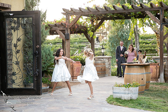 Wedding photo at Lake Oak Meadows, Temecula Winery by Photographer of Photoquest Studio