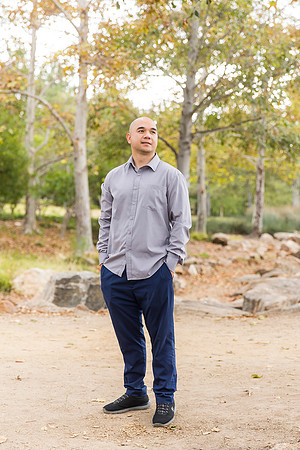 outdoor family photo in irvine by orange county wedding photographer tram bill (131)