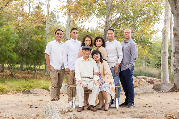 outdoor family photo in irvine by orange county wedding photographer tram bill (185)