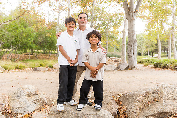 outdoor family photo in irvine by orange county wedding photographer tram bill (65)