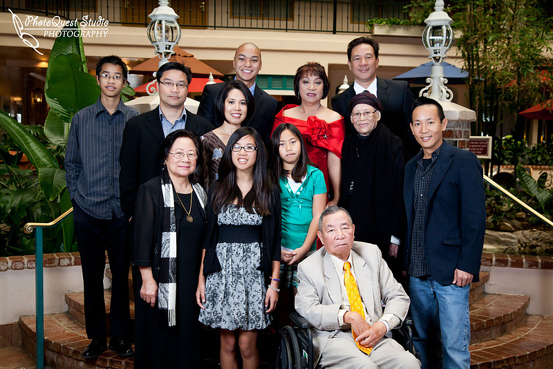 http://embassysuites1.hilton.com/en_US/es/hotel/LAXANES-Embassy-Suites-Anaheim-North-California/index.do