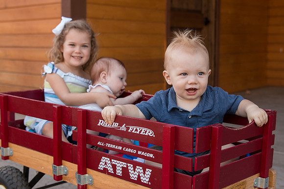 Menifee Family Photographer at Longshadow Ranch, Temecula Valley Winery