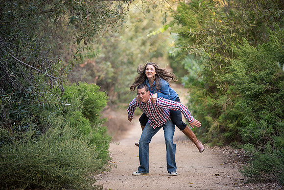 Southern California Engagement with nature in fall Photos in Fallbrook, San Diego by Temecula Winery Wedding Photographer, Sarah & Shawn