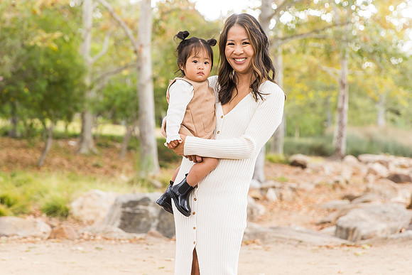 outdoor family photo in irvine by orange county wedding photographer tram bill (104)